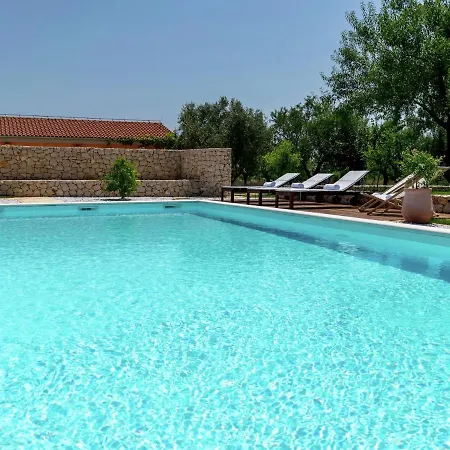 Luxurious In With Swimming Pool *